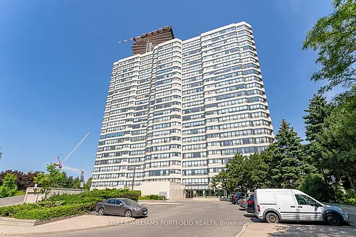 400 Webb Dr #1402 Photo 1