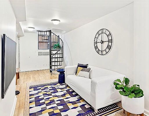 1st image of 462 6th St APT 1C
