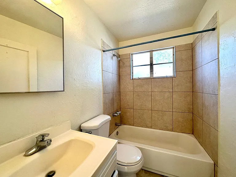 Studio and 1 Bedrooms in this Stunning Community! — Photo 21