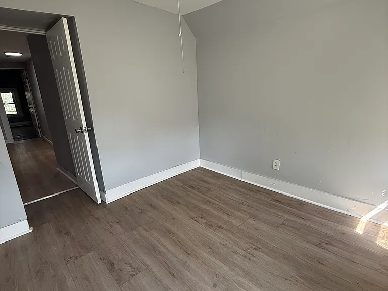 295 Lloyd St #2 — Photo 23