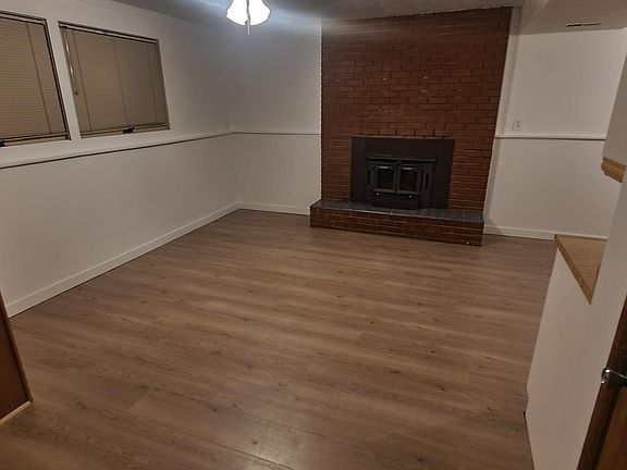 Living room/kitchen