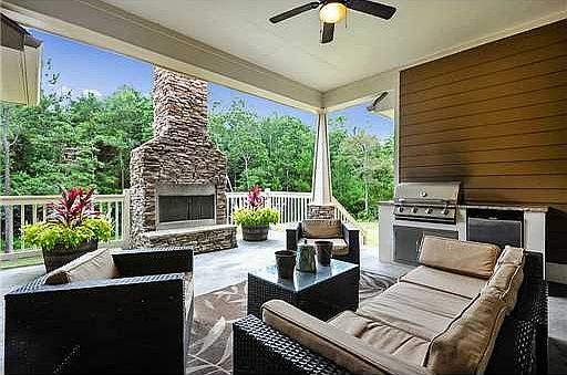 2nd image of 8524 Julia Dr