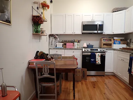 Rented by Hakeem Shahid, LREB | media 5