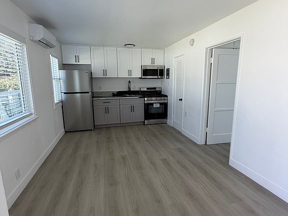 5th image of 1512 W 5th St APT A