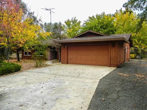 2663 Country Club Dr, Cameron Park, CA 95682