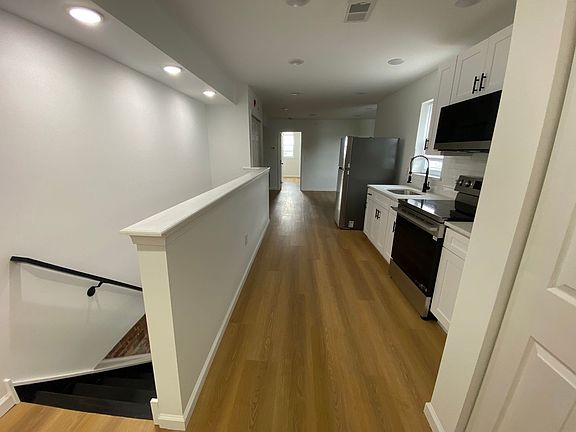 2nd image of 5639 Market St #3