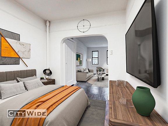 2nd image of 1007 2nd Ave #2RW