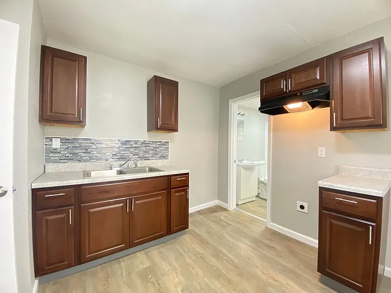 3217 Finley St — Photo 1