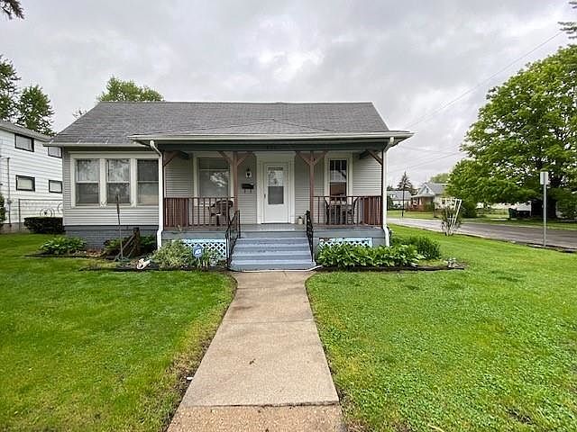 892 Maple Ave, Galesburg, IL 61401 | Zillow