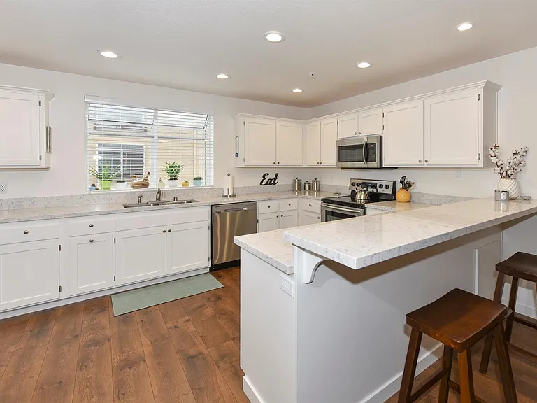 1182 Pear Tree Ln — Photo 12