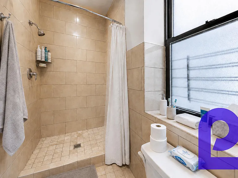 557 W 144th St #1C — Photo 4