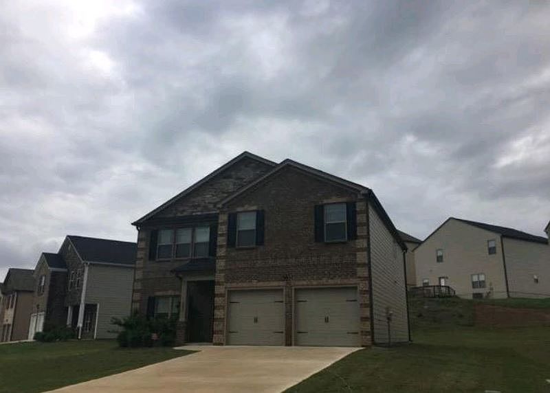 2nd image of 1250 Vienna Ct