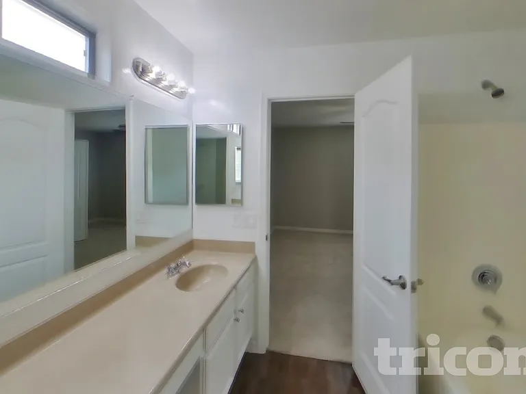 12922 W Fleetwood Ln — Photo 7