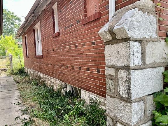 2nd image of 6141 Laura Ave