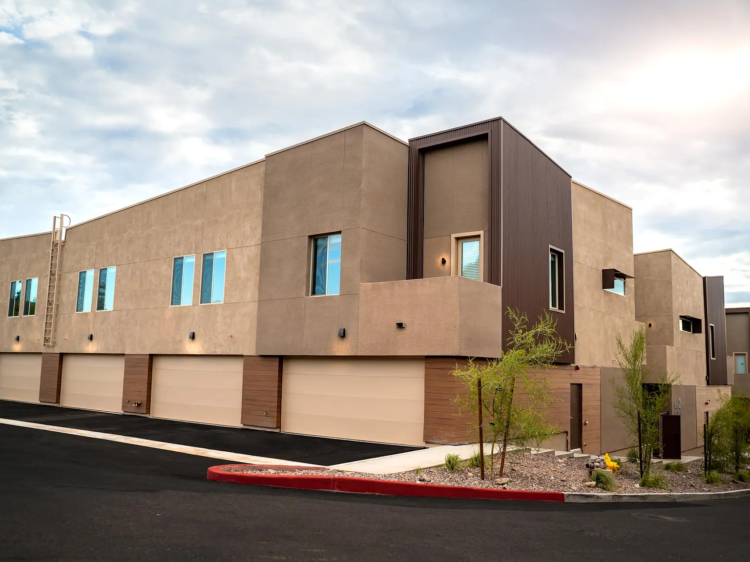 Viceroy Luxury Townhomes - New Construction — Photo 1