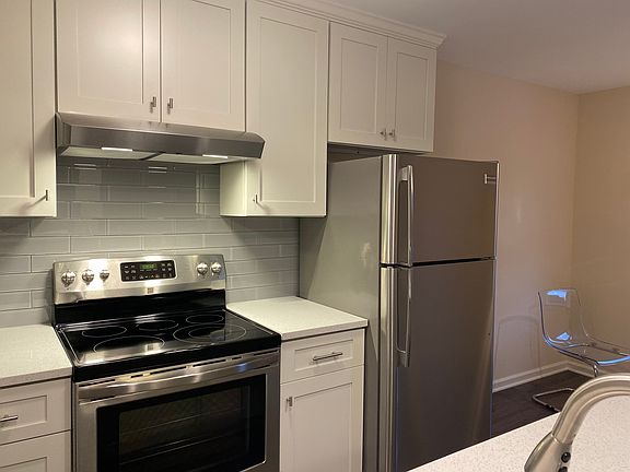 Stainless appliances