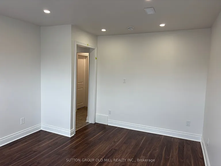 85A Evans Ave #UPPER — Photo 7