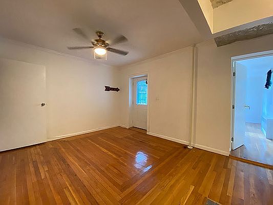 4th image of 19-22 23rd Dr #1B
