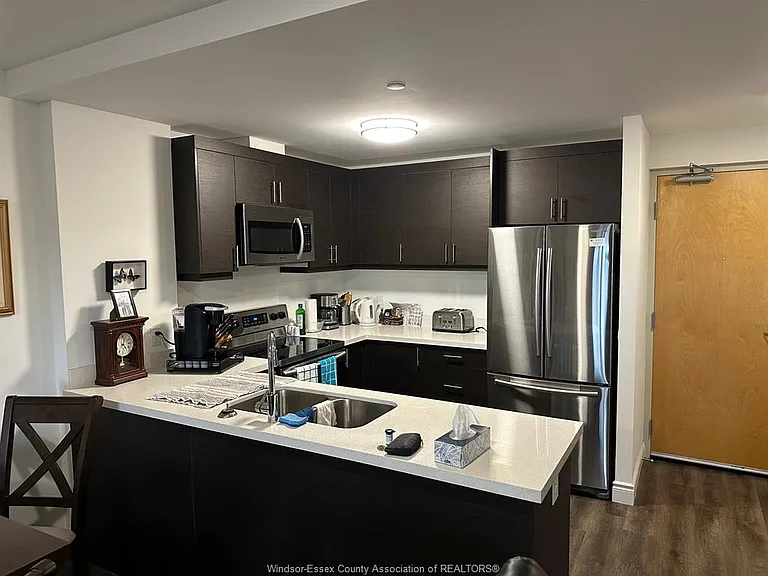 1675 Banwell Rd #305 — Photo 3