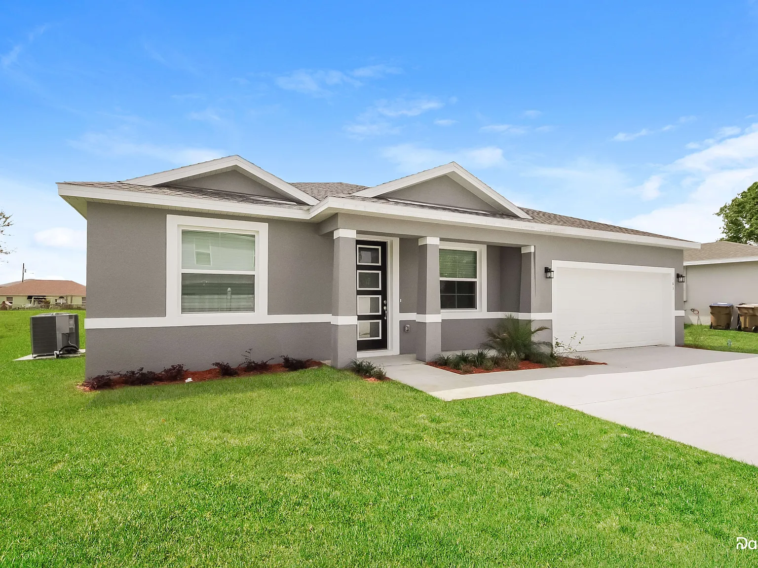 4 bed, 2.5 bath, 1826 sqft, $2,005 — Photo 2