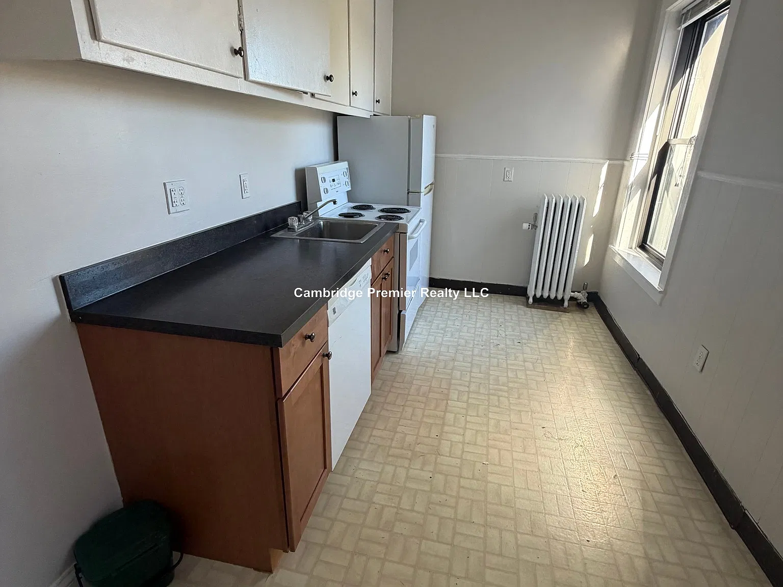 2 bed, 1000 sqft, $2,977 — Photo 3