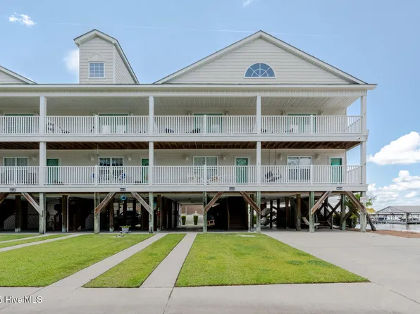 151 Precious Memories Lane, White Lake, NC 28337