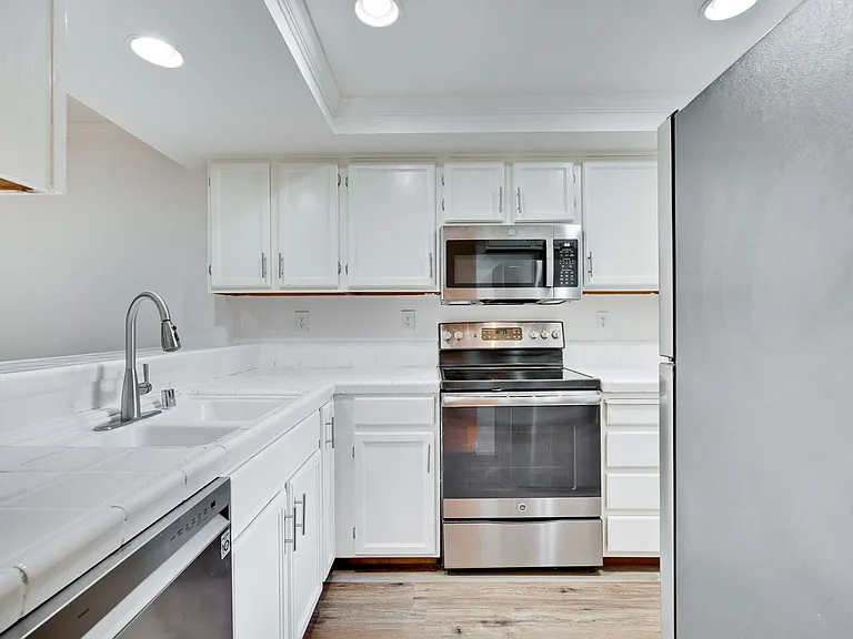 1006 Summerplace Dr — Photo 22