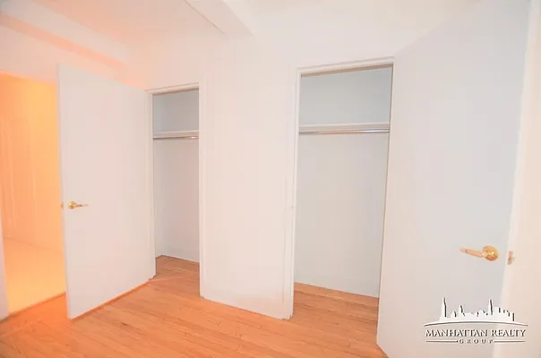 Rented by Manhattan Realty Group | media 6