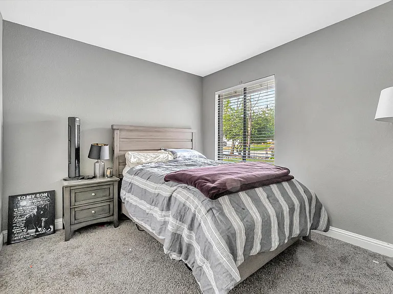 1060 Saint Andrews Dr — Photo 19