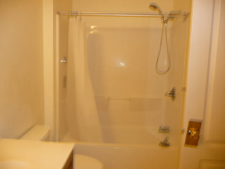 220 Roosevelt Dr — Photo 25