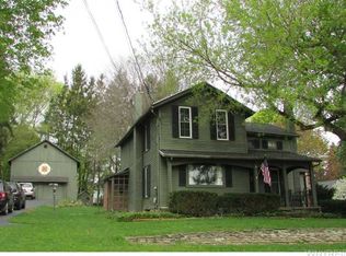 51 N Center St, Perry, NY 14530