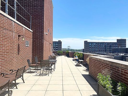5th image of 327 E 101st St #3W