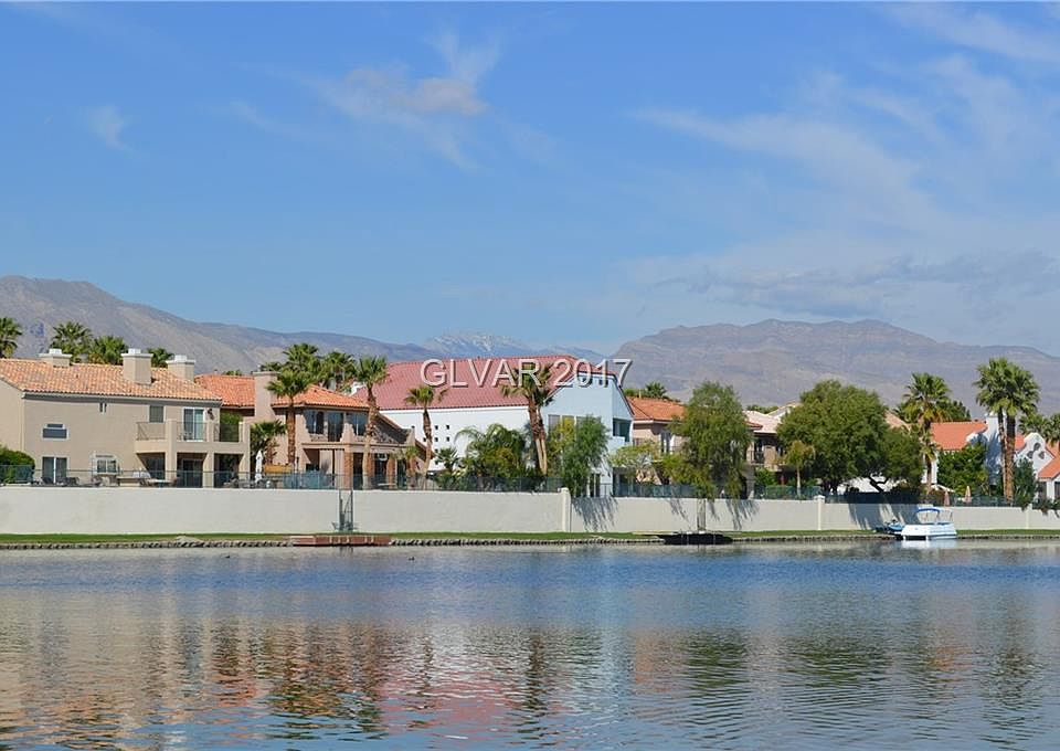1st image of 2808 Lakecrest Dr #0