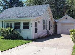 218 S Leaton Rd, Mount Pleasant, MI 48858