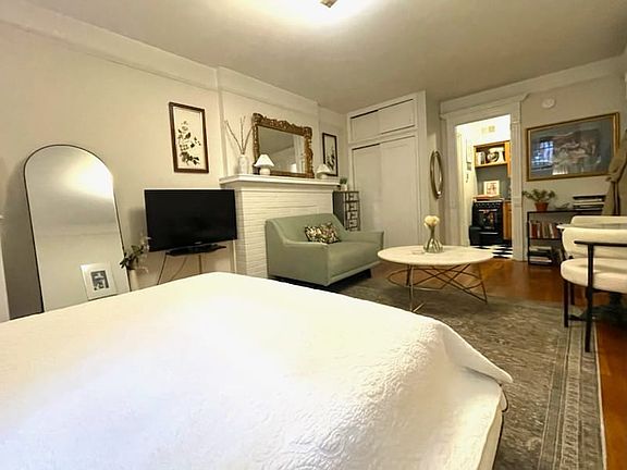 4th image of 319 W 88th St APT 1