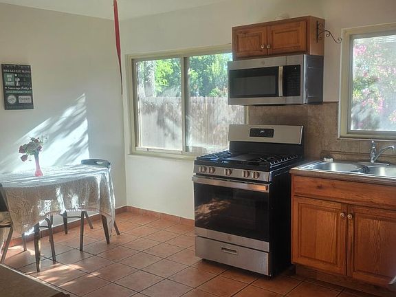 5th image of 1642 W Robinson Ave