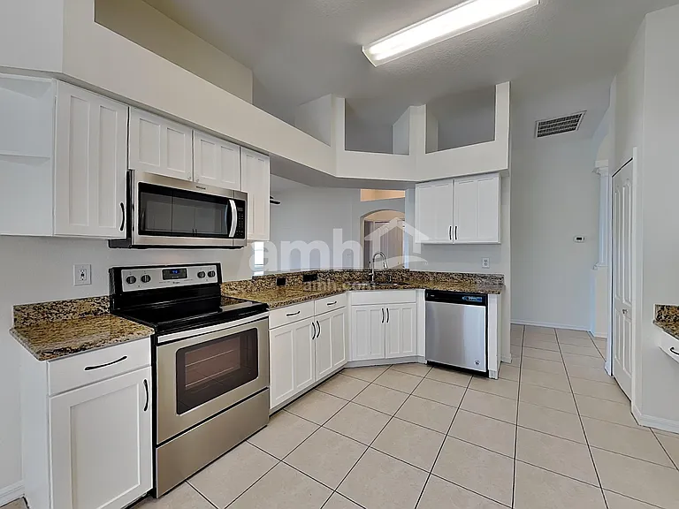 8326 Canterbury Lake Blvd — Photo 3