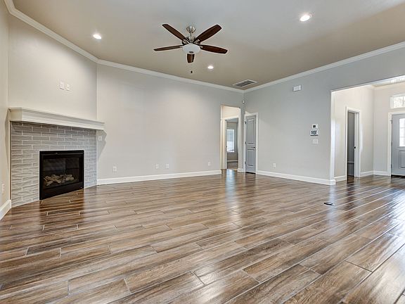 Example of Bellevue I floor plan - Features and Finishes may vary based on product availability