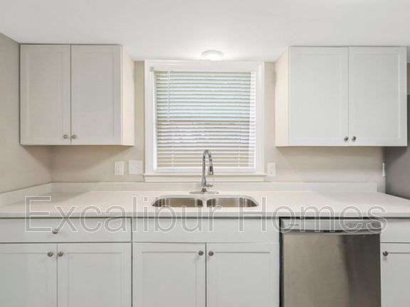 5th image of 440 Tallwood Dr