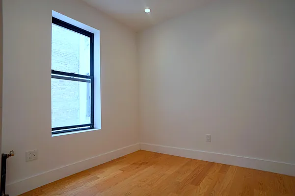 Rented by Compass | media 21