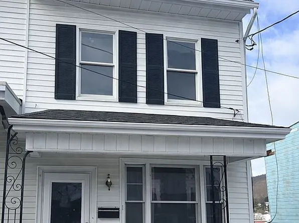 38 S Catherine St, Shenandoah, PA 17976