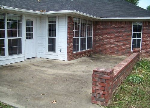 3rd image of 222 Chrystal Ln