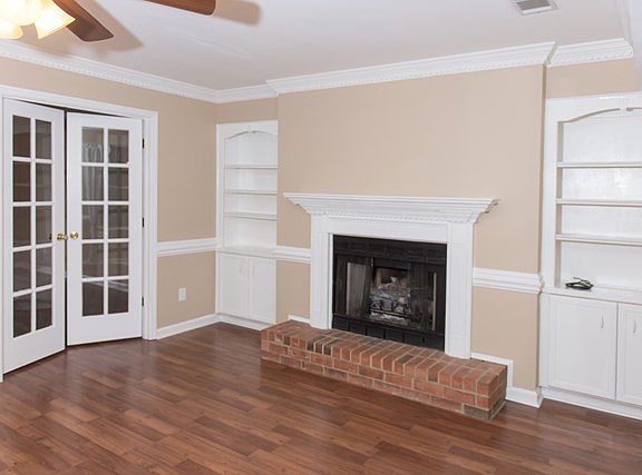 5th image of 4575 Oxford Dr