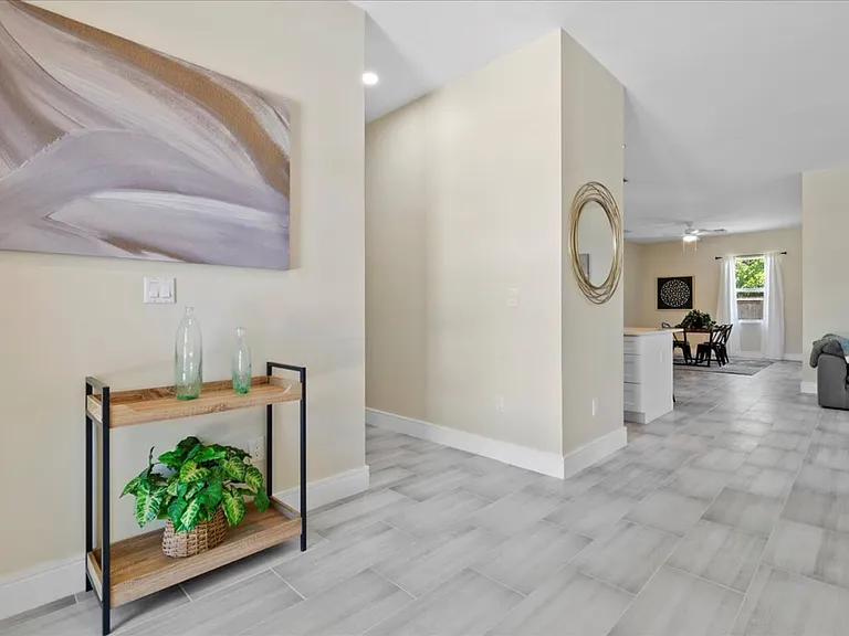 818 Foresteria Dr — Photo 7