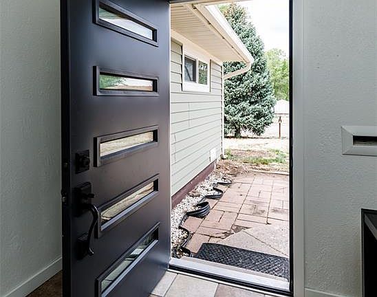 5th image of 1005 Evergreen Dr