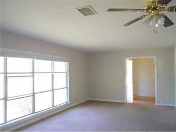 2nd image of 605 Miramar Pl