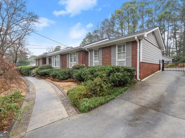 1576 Rainier Falls Dr, Atlanta, GA 30329