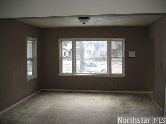 3rd image of 4247 Minnehaha Avenue S