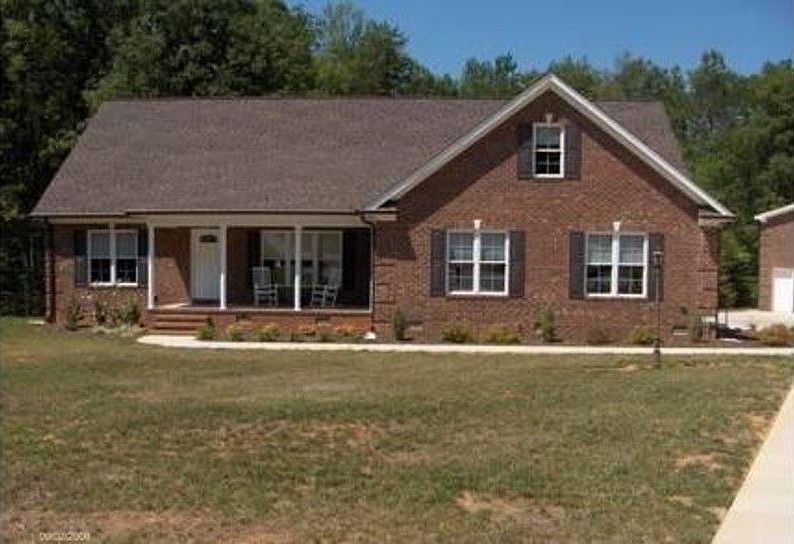 1st image of 4094 Mackenzie Dr