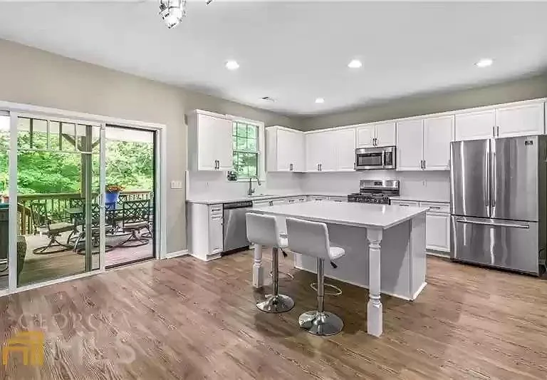 6290 Weller Trl — Photo 4